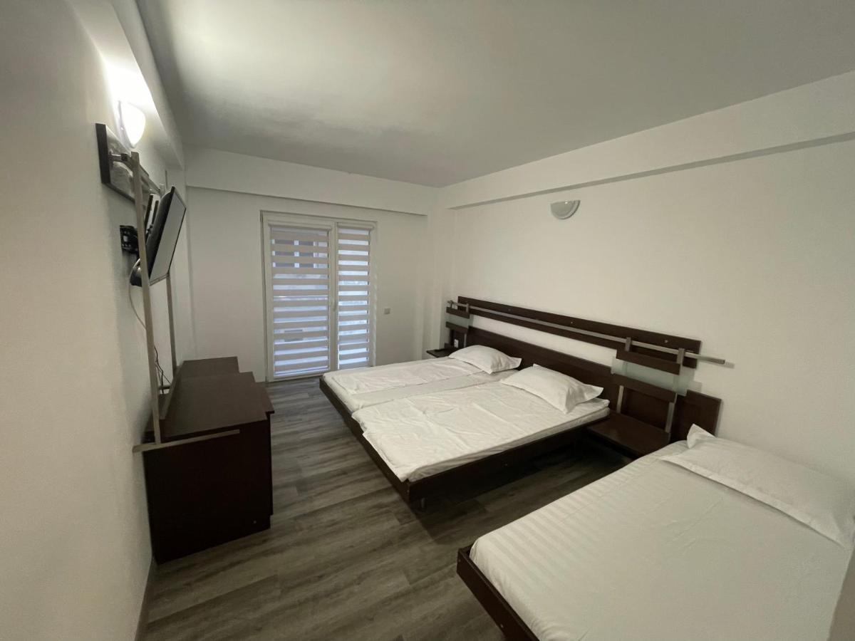 Hotel Dekor à Costinesti Extérieur photo