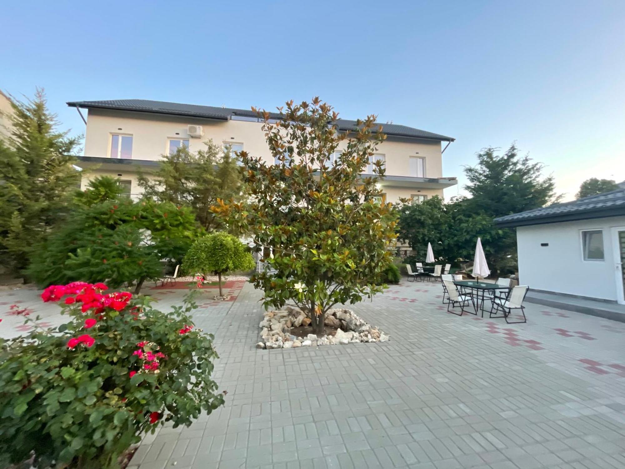 Hotel Dekor à Costinesti Extérieur photo