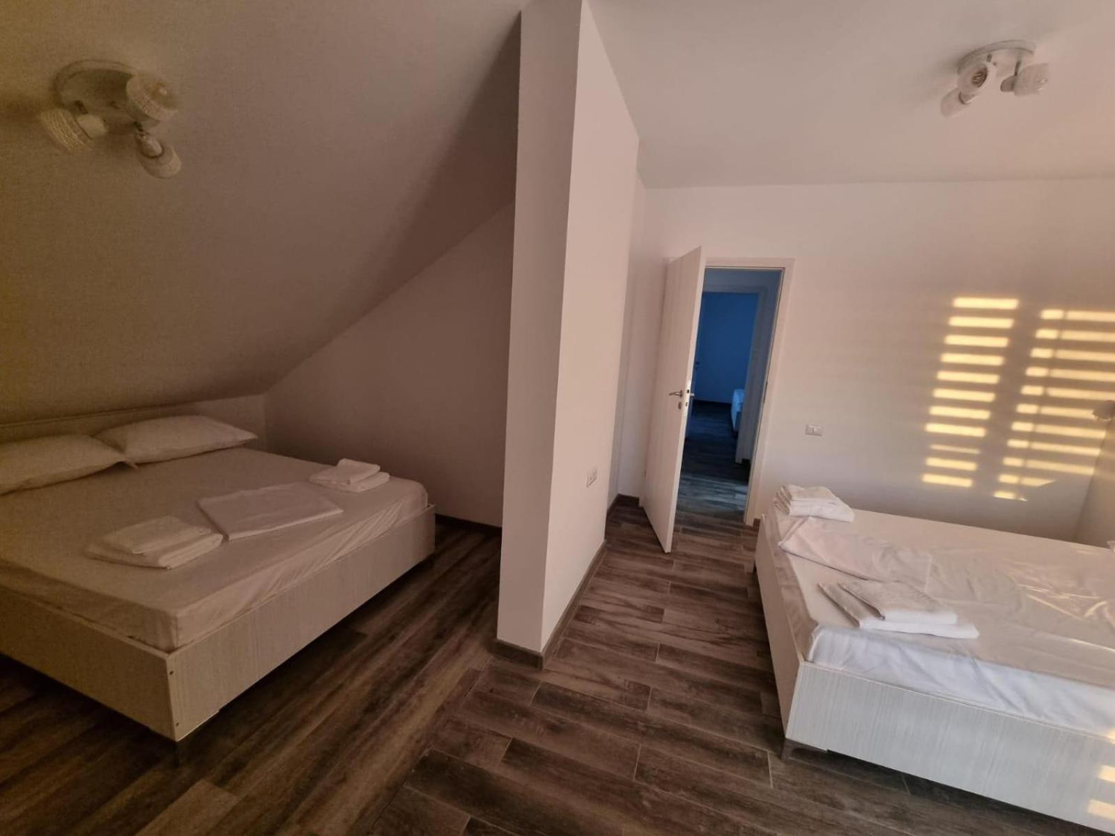 Hotel Dekor à Costinesti Extérieur photo